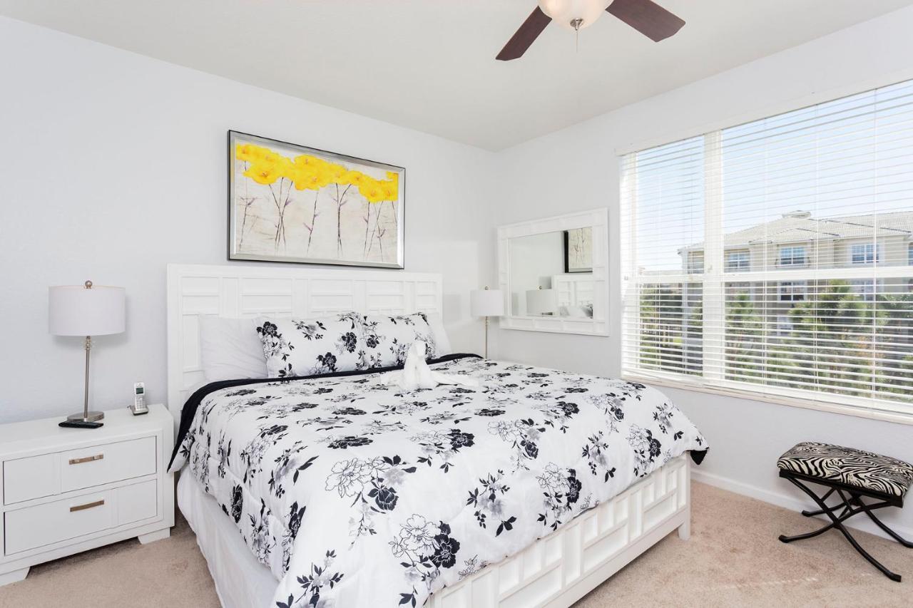 Casa de férias 3br 4 Bath Large 5min Conv Center 1732ft *